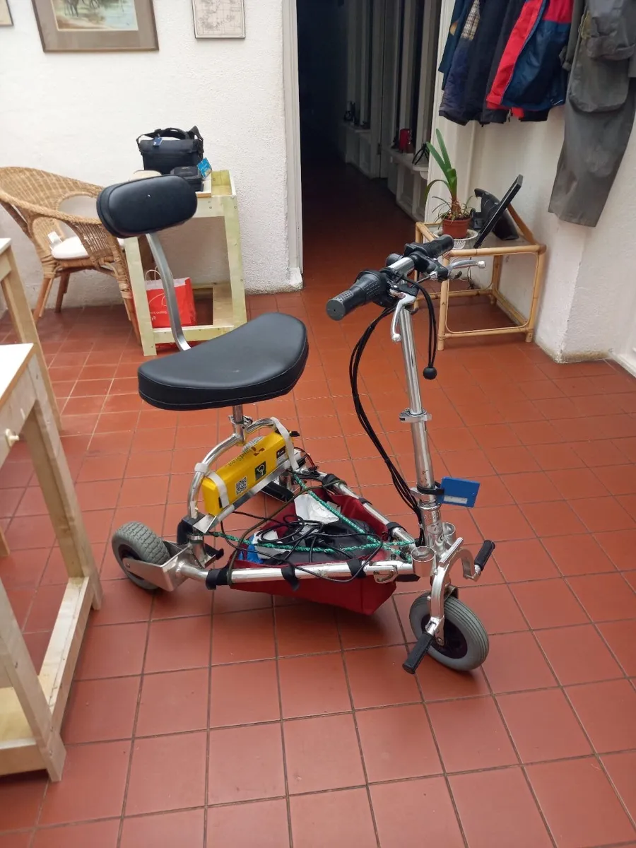 Lithium Battery Travel scoot - Image 3