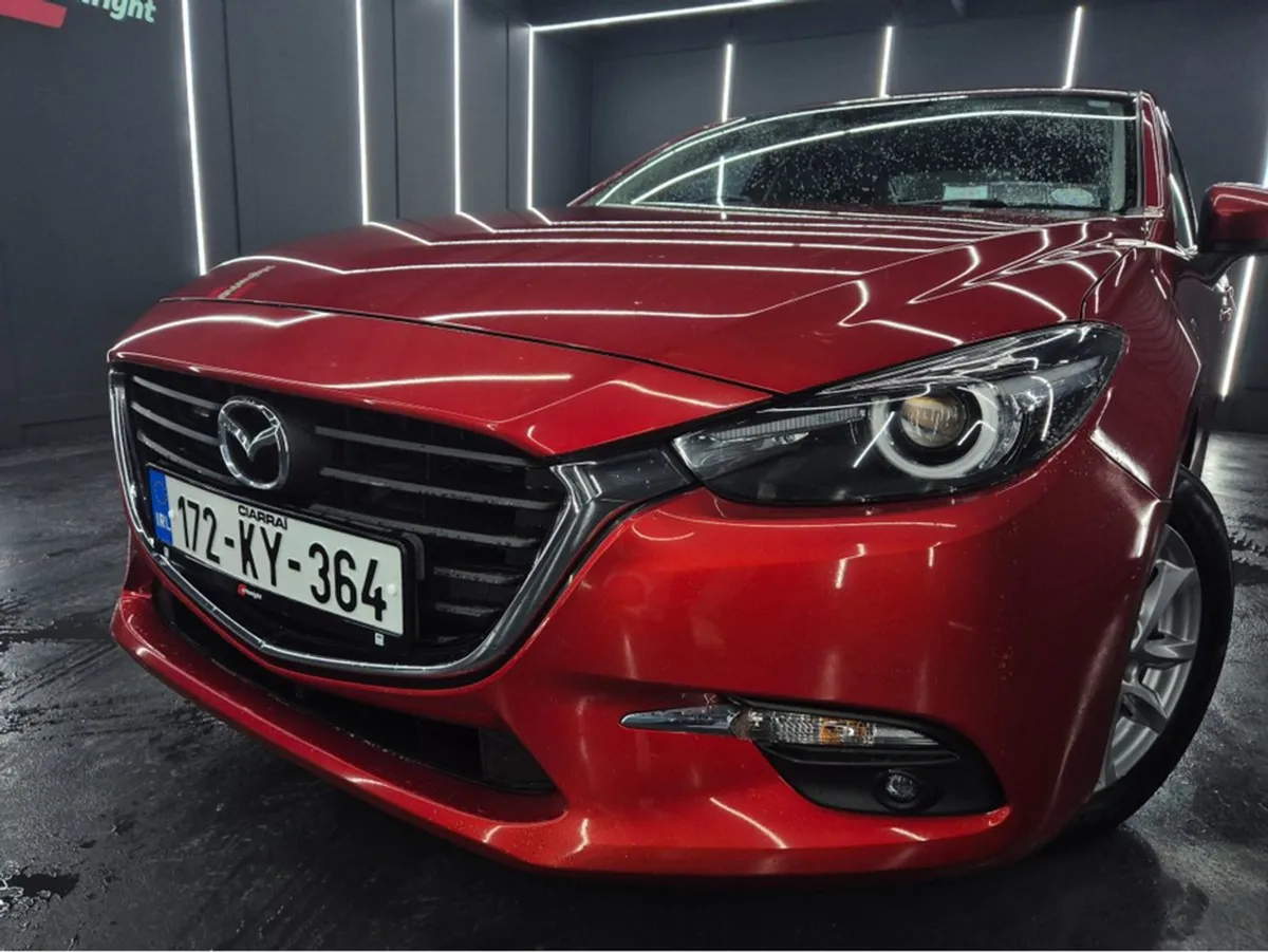 Mazda 3 1.5 D 105PS Executive SE 4DR - Image 3