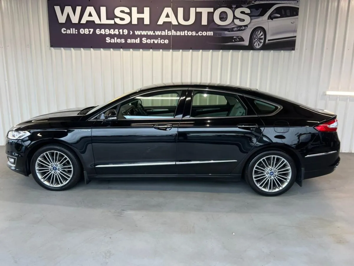 Ford Mondeo 2.0 TD 180PS Powershift 4DR Auto - Image 3