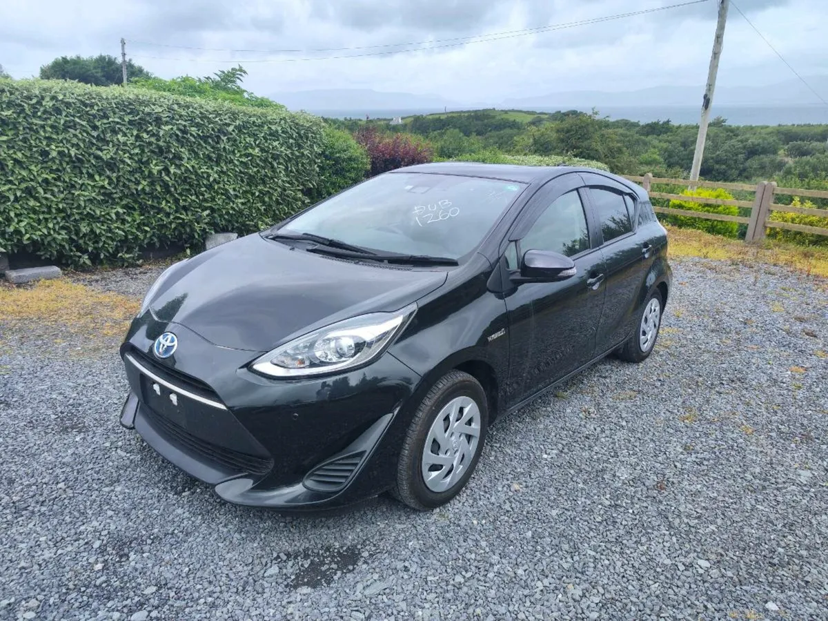 2018 Toyota Aqua Hybrid automatic - Image 2
