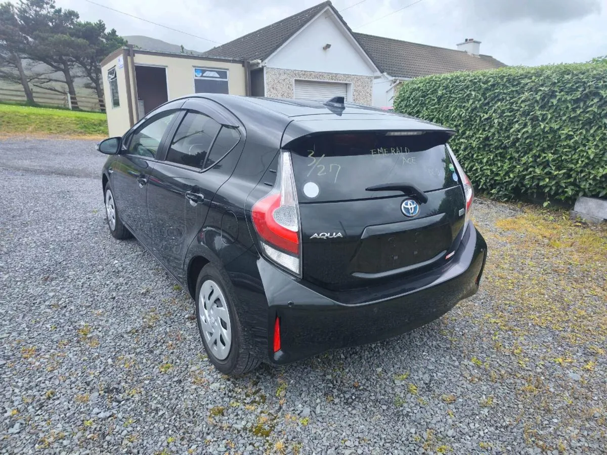 2018 Toyota Aqua Hybrid automatic - Image 3