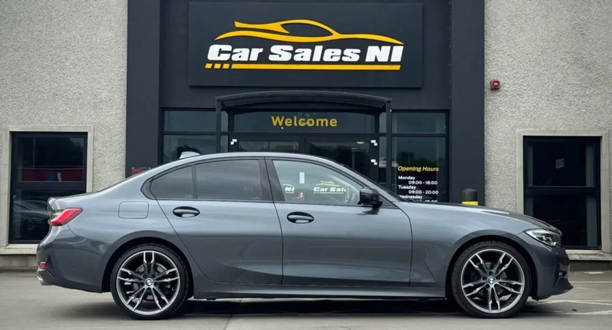 BMW 3 Series 2.0 318d Sport Saloon 4dr Diesel Man - Image 3