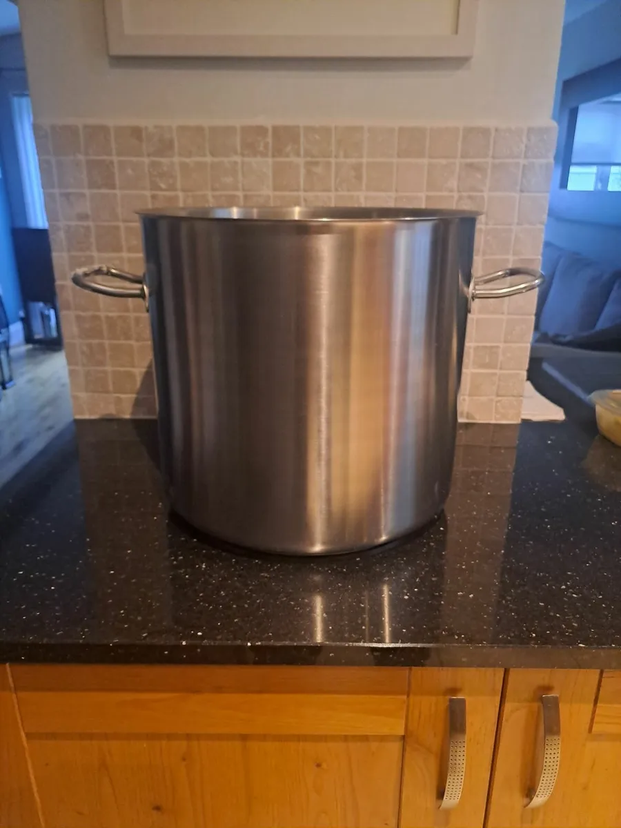 Pots - Image 2