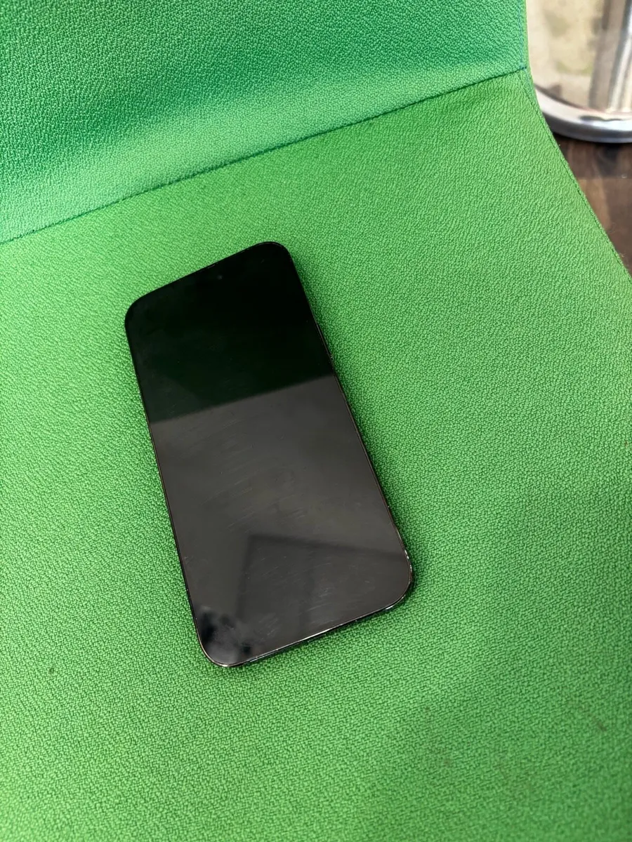 iPhone 14 Pro Max - Image 4
