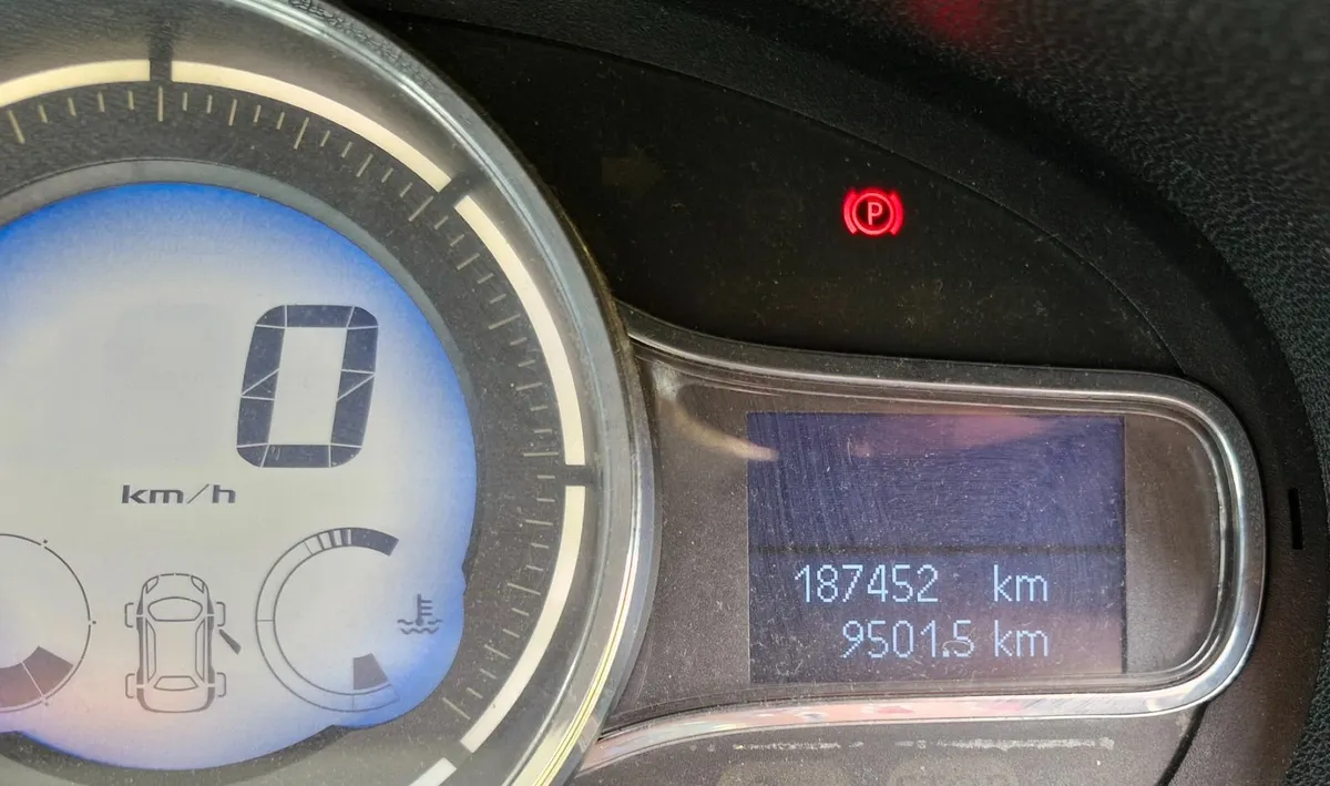 Renault Fluence 2015 - Image 4