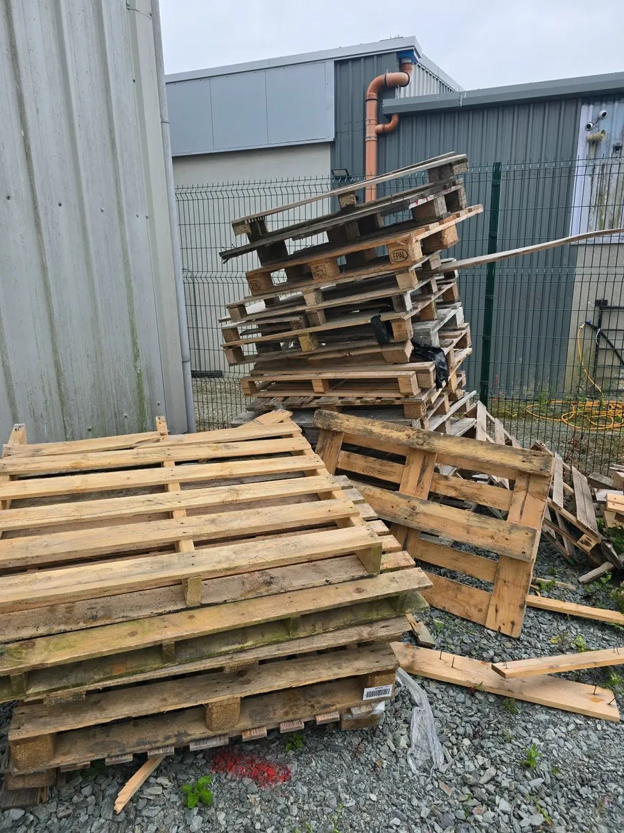 Broken pallets