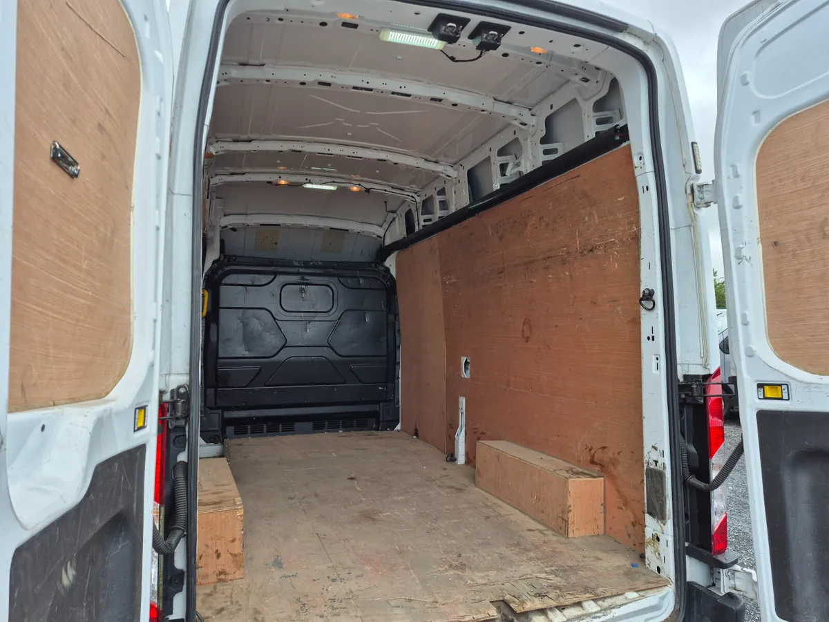 FORD TRANSIT T350 RWD INCLUDES VAT - Image 4
