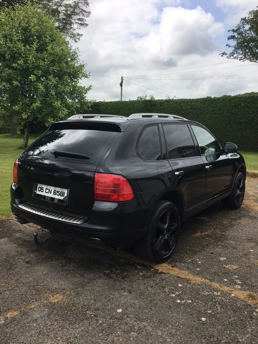 Porsche Cayenne S Tiptronic - Image 2