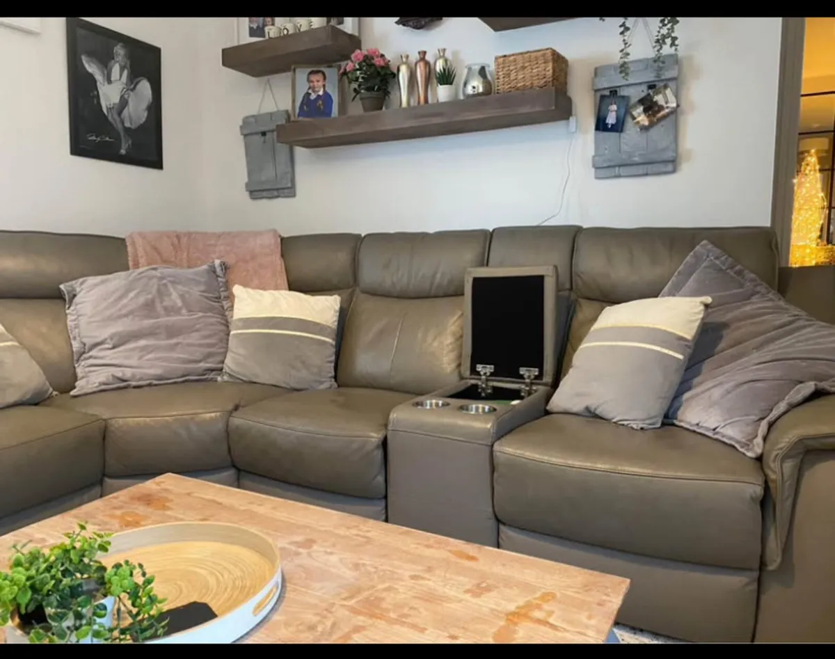 Double reclining taupe leather corner sofa - Image 2