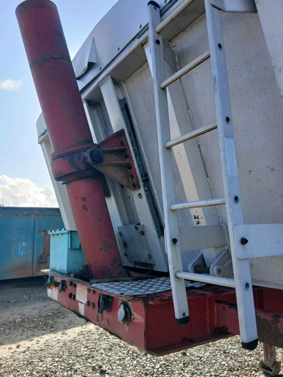 Dennison Tipping Trailer - Image 3