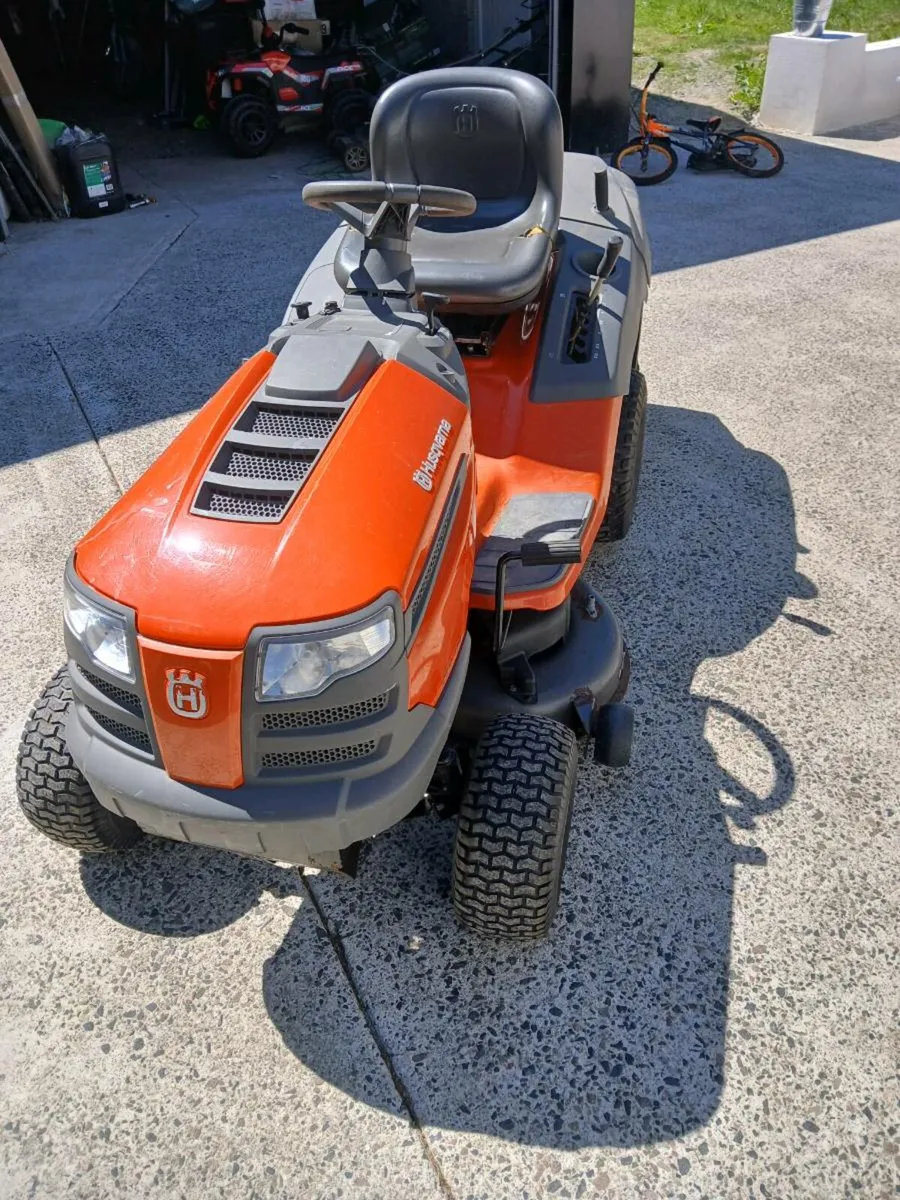 Rideon lawnmower - Image 2