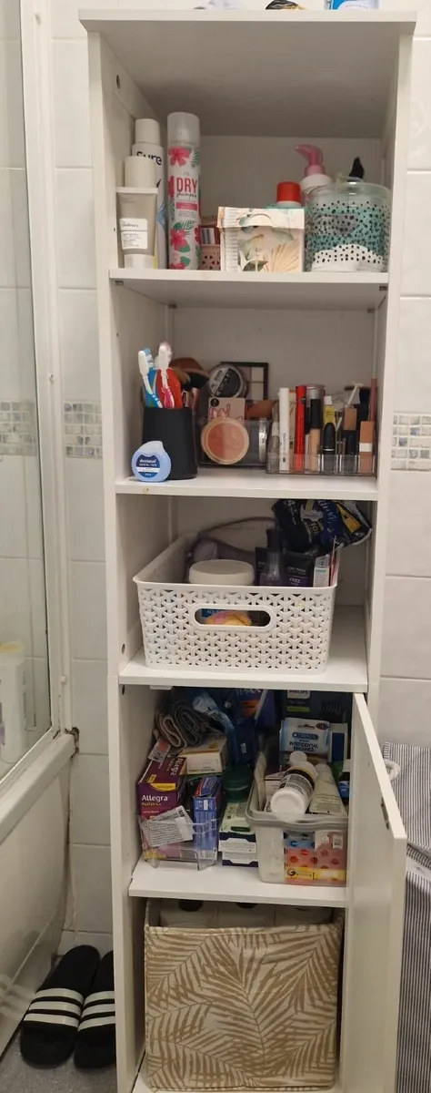 Bathroom Storage Cabinet – Excellent Condition! - Image 1
