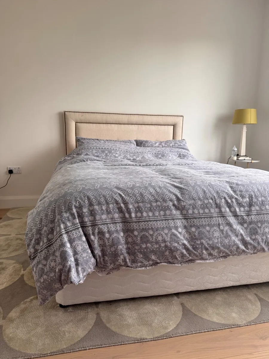 For sale: King size Bed and king size mattress - Image 3