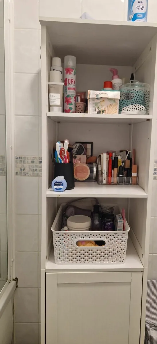 Bathroom Storage Cabinet – Excellent Condition! - Image 2