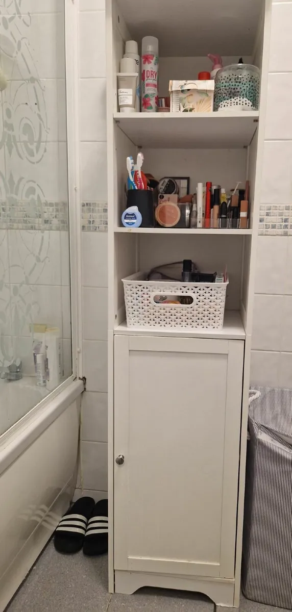 Bathroom Storage Cabinet – Excellent Condition! - Image 3