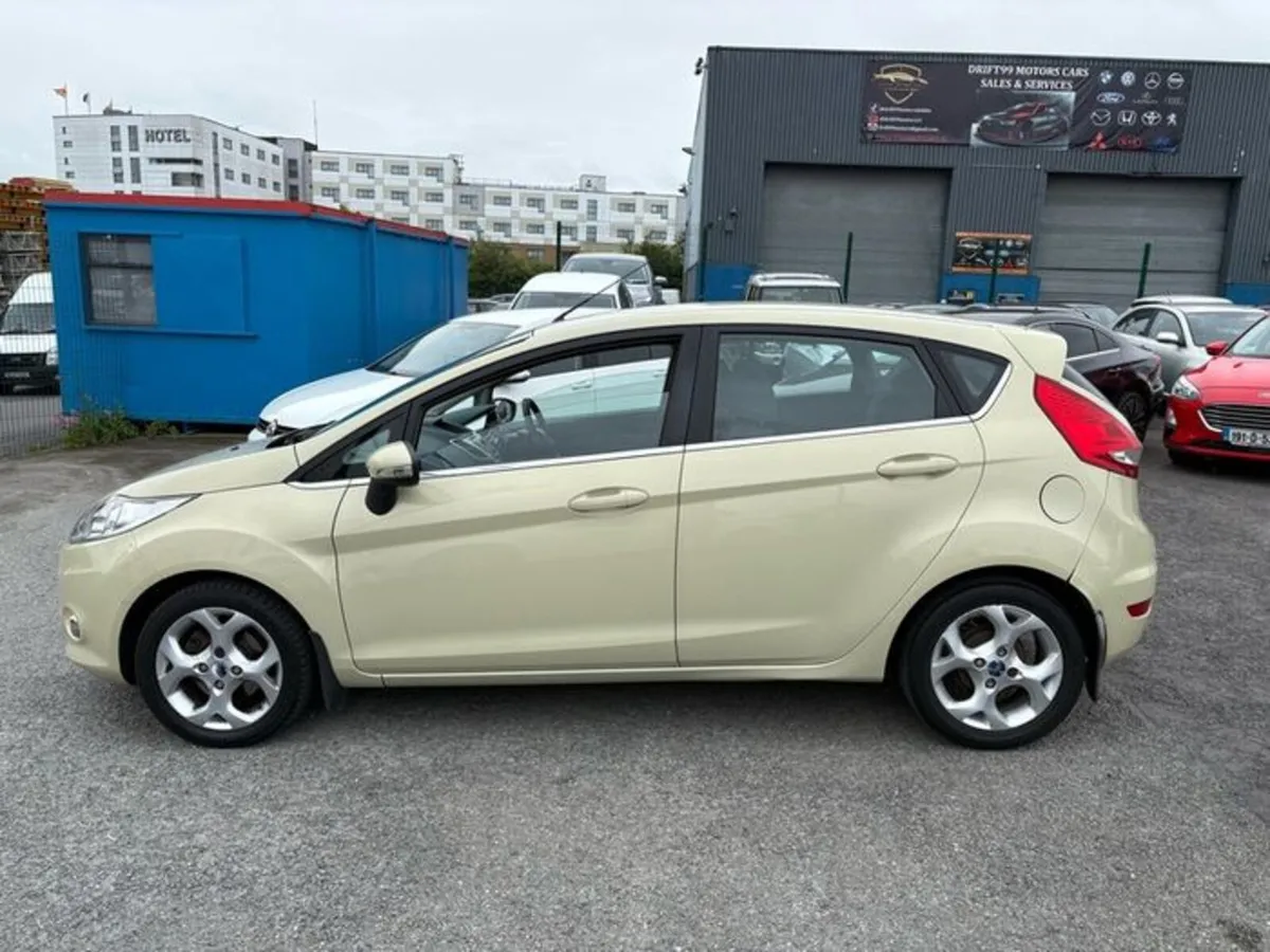 2009 Ford Fiesta 1.4L Diesel Titanium NCT + Taxed - Image 4