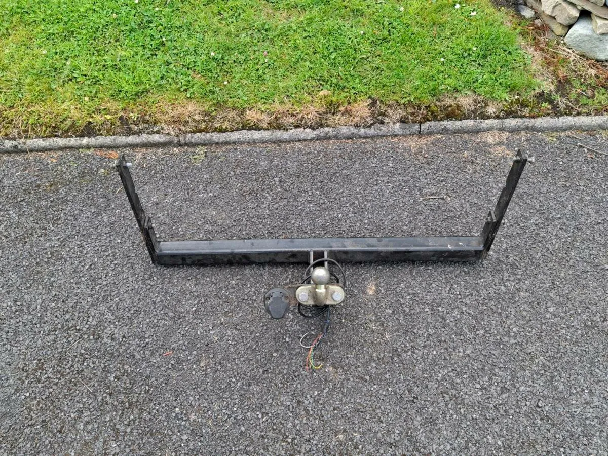 Tow bar to suit VW Golf Mk 6 - Image 2