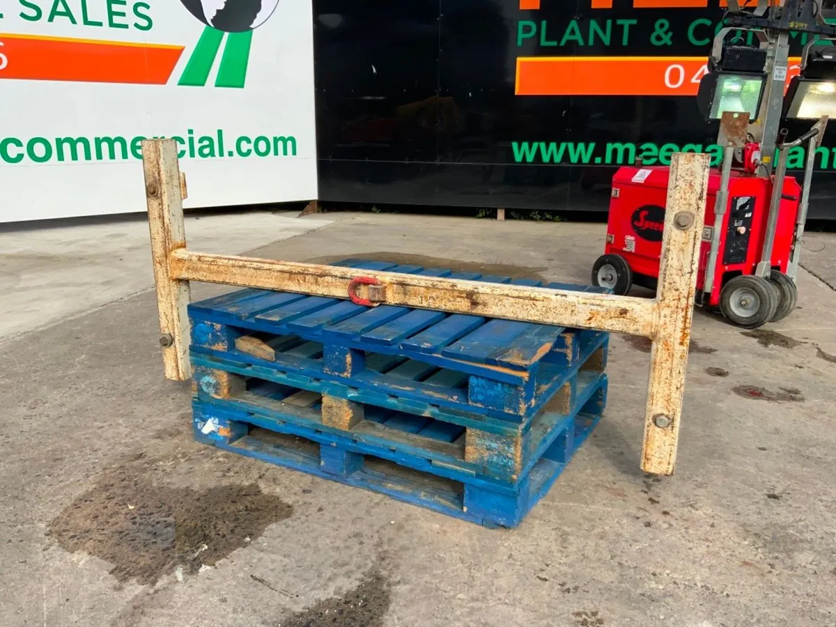 2.0mts LIFTING FRAME / SPREADER BEAM.....1365t. - Image 1