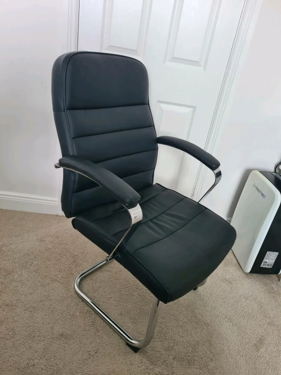 Office/board room chair - Image 2