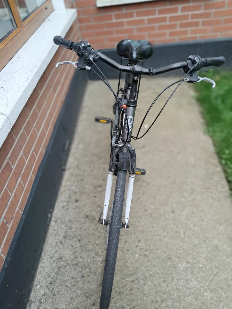Bike Used and roasted but working properly - Image 2