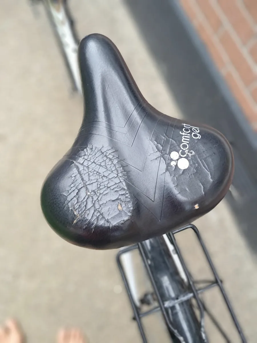 Bike Used and roasted but working properly - Image 4