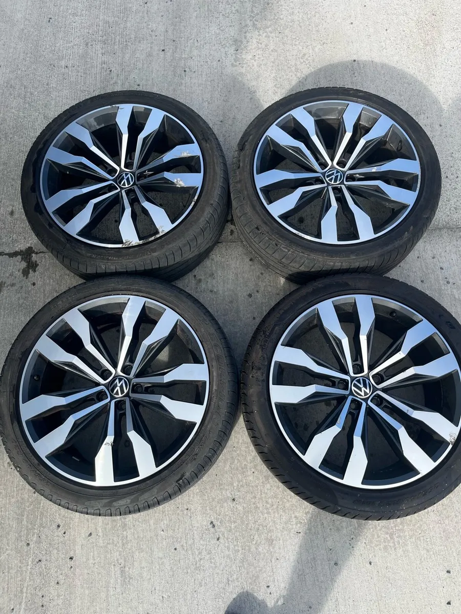 Genuine Volkswagen Tiguan R Line 20” Alloys - Image 1