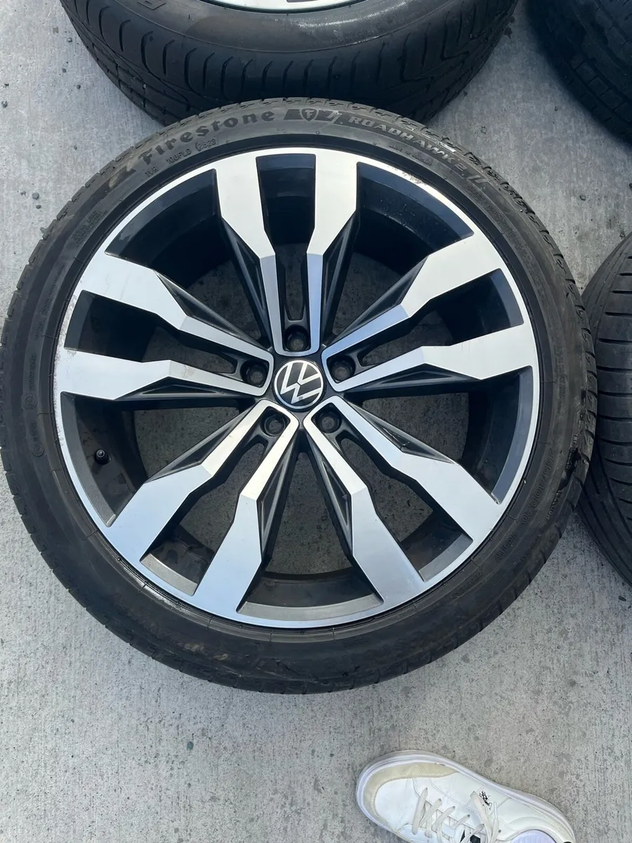 Genuine Volkswagen Tiguan R Line 20” Alloys - Image 2