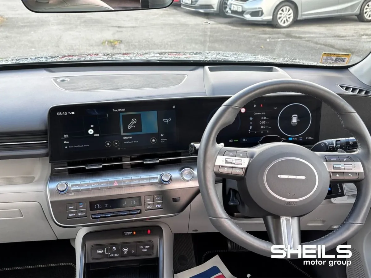 Hyundai Kona Kona EV Elegance 65kwh - Image 3
