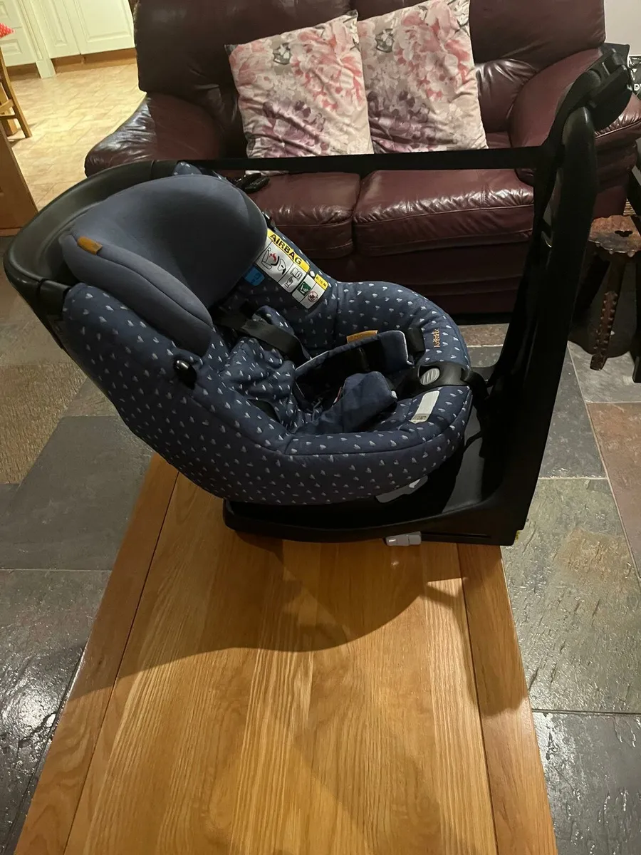 Car seat - Image 2