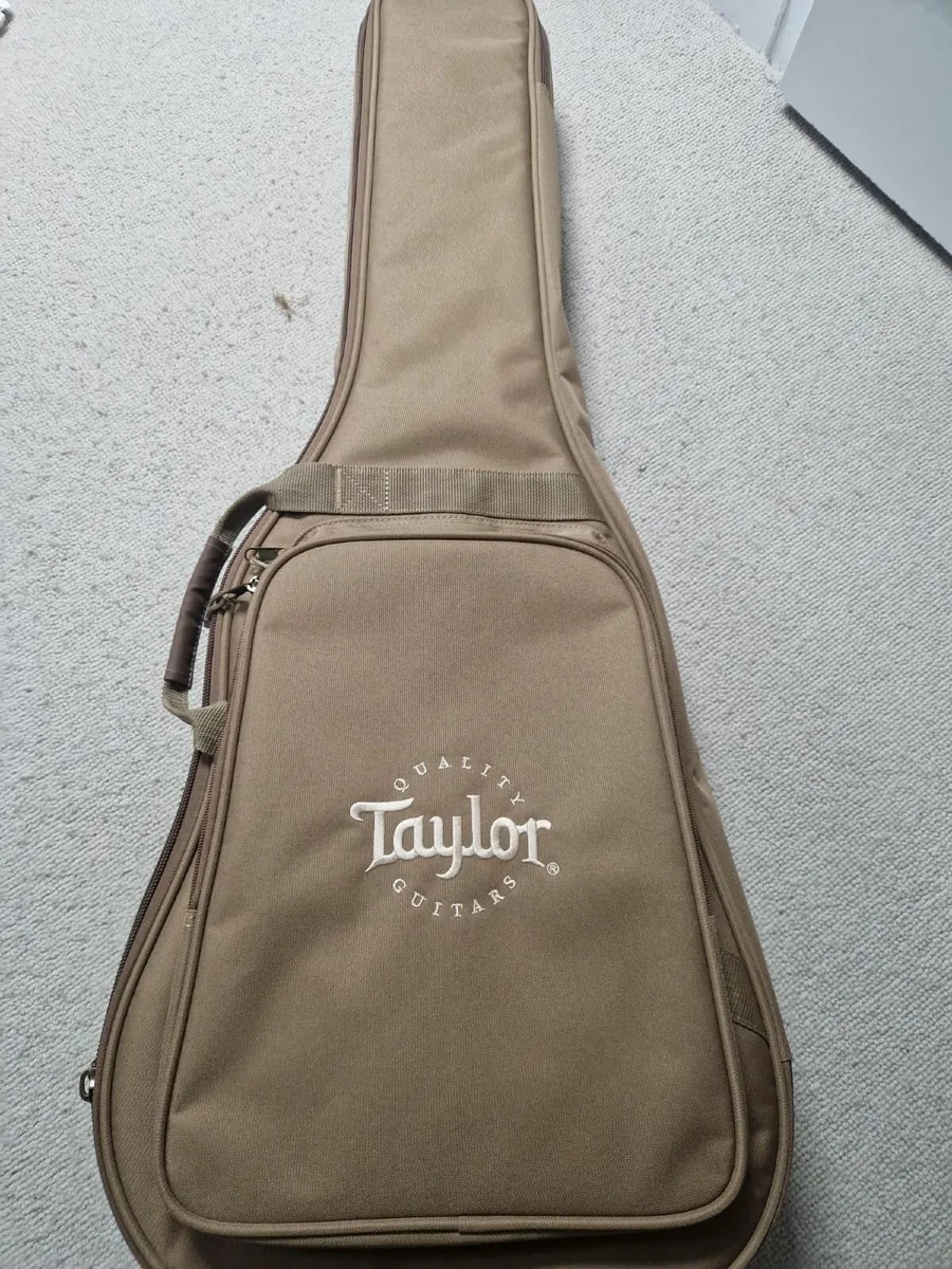 Taylor Guitar - Image 4