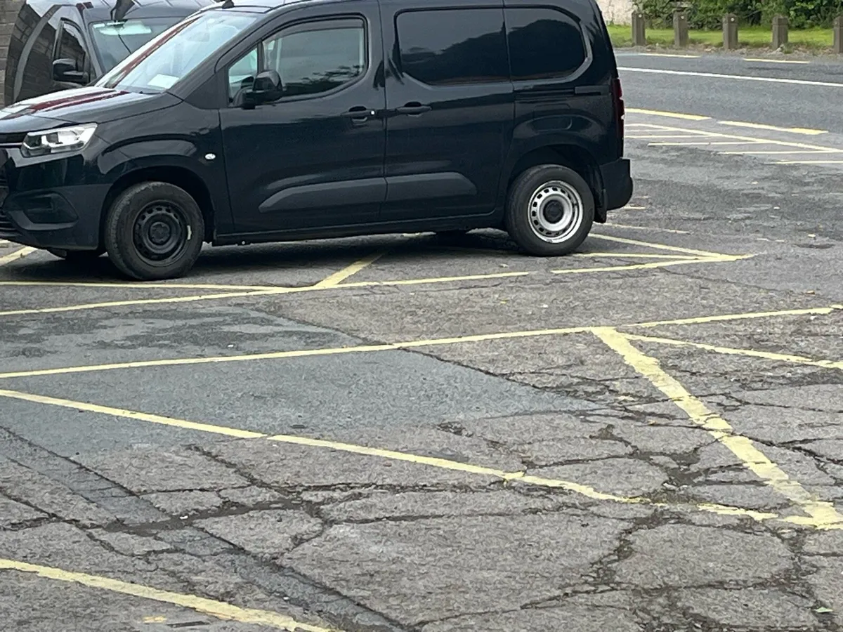 Van - Image 1