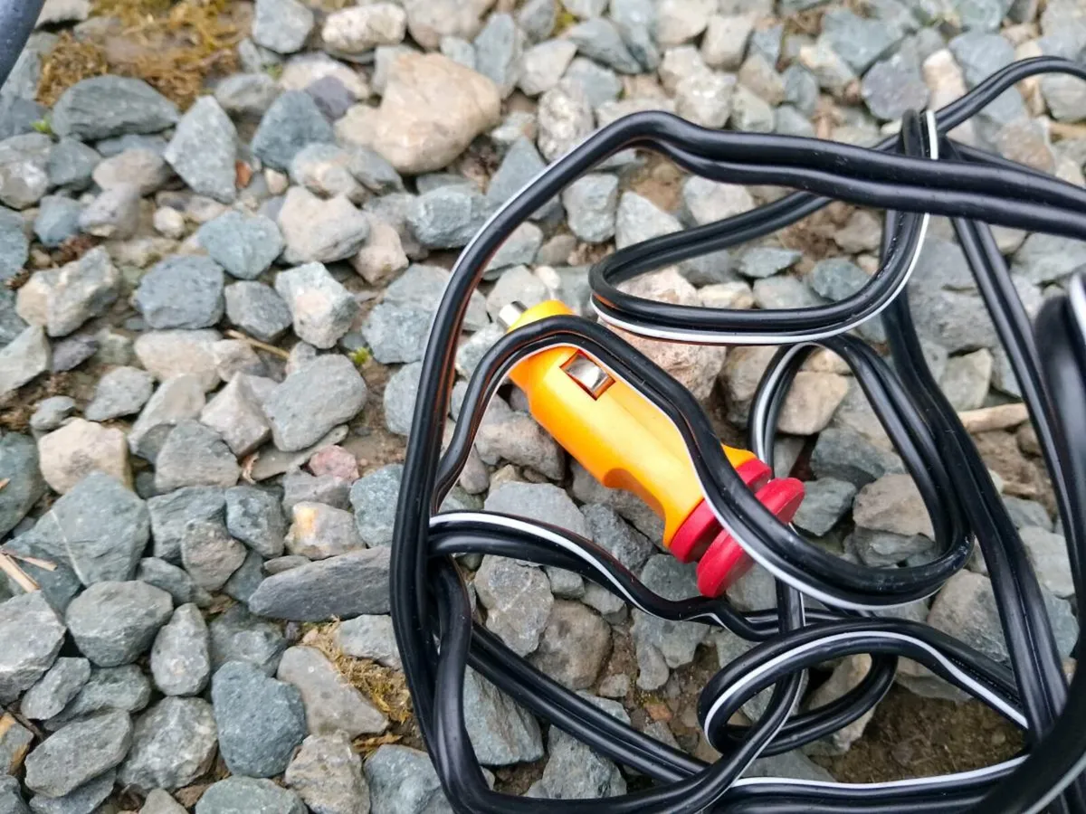 Mini Cooper Puncture Repair Kit - Image 2
