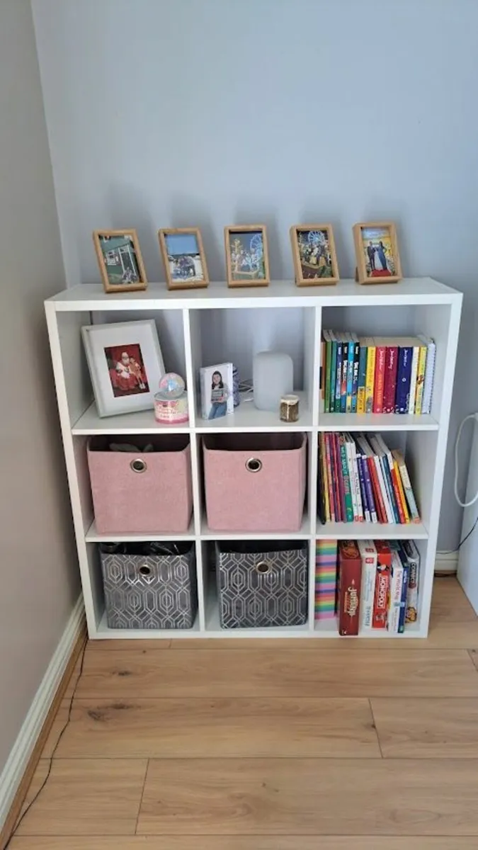 White Cube Storage Shelf – 9 Compartments - Image 1