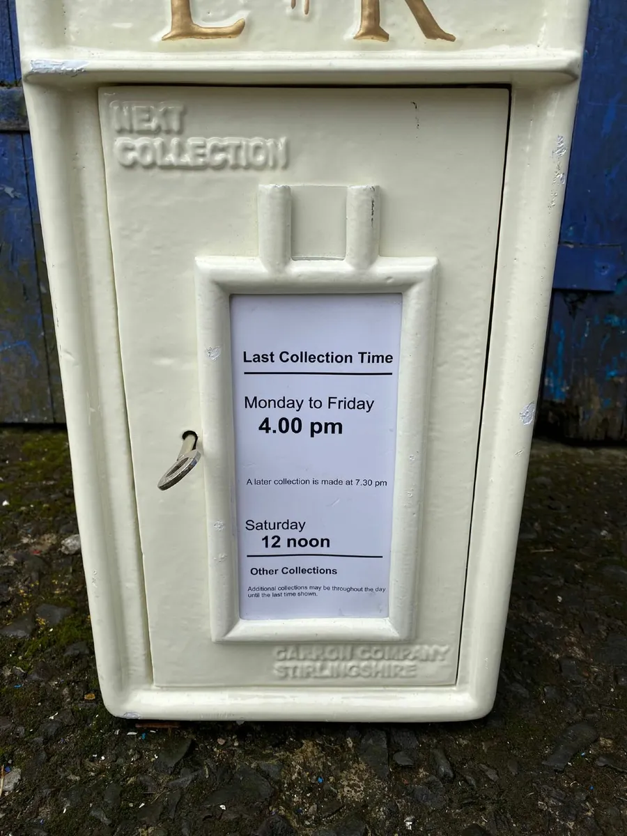 Cast Iron Post Box - Image 3