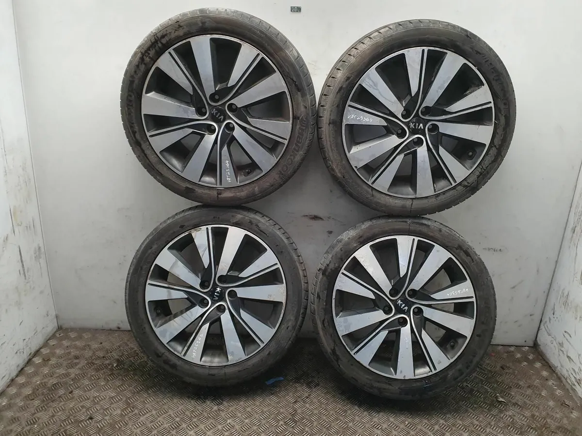 2019 Kia Sportage 19" Alloy Wheel Set - Image 1