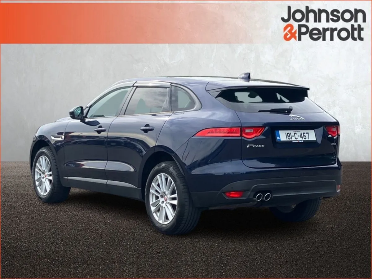 Jaguar F- PACE RWD 2.0 D 180PS Pure Auto - Image 3