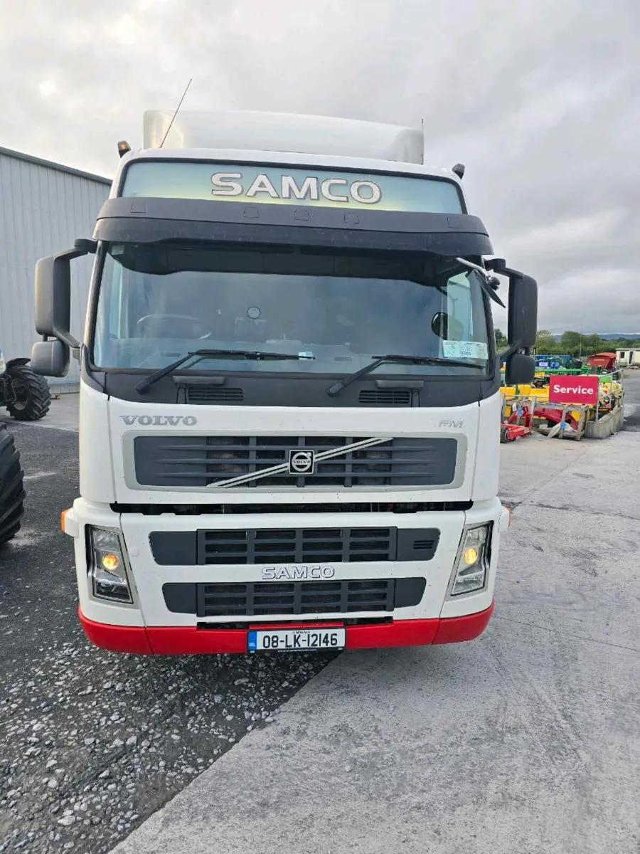 Volvo FM 340 6x2 Beavertail - Image 4