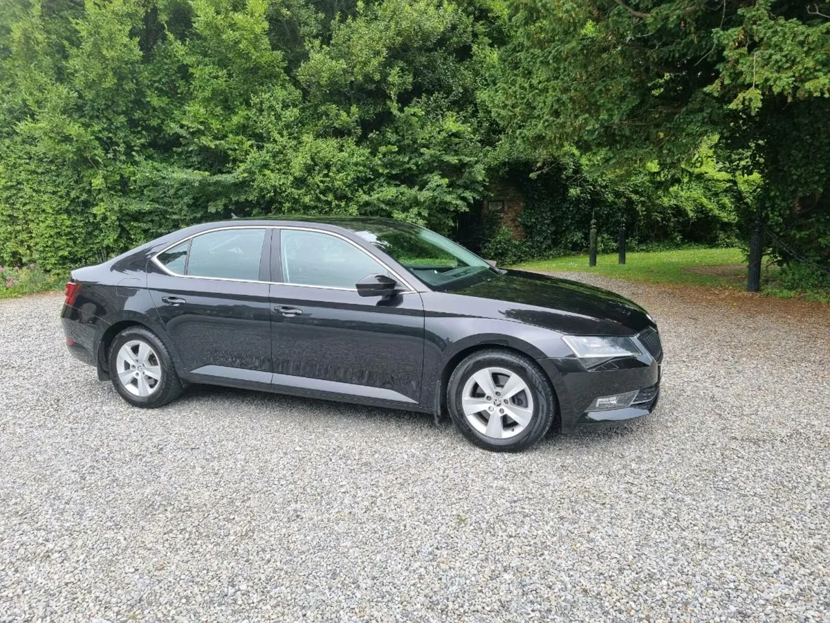 2017 Skoda Superb Ambiton 1.6TDI - Image 1