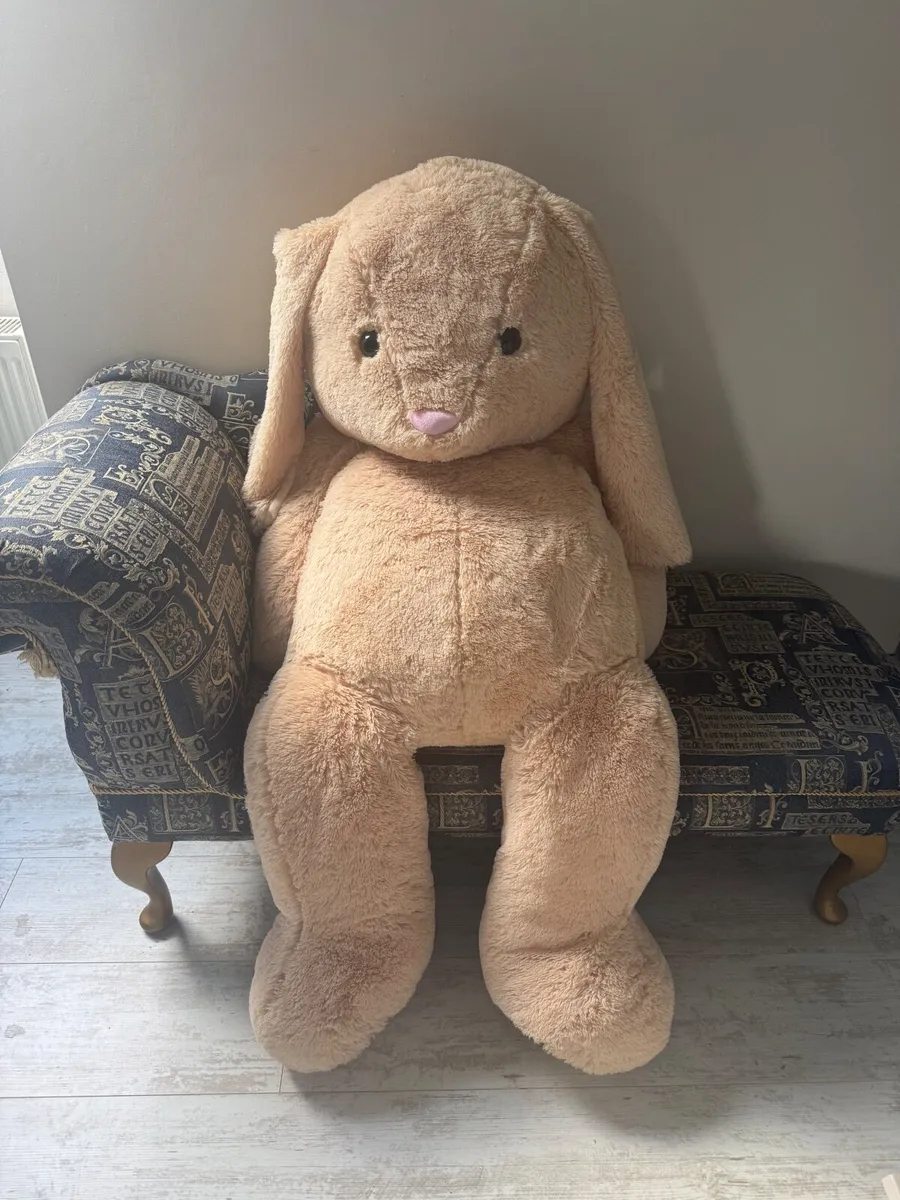 Giant teddy bear - Image 1