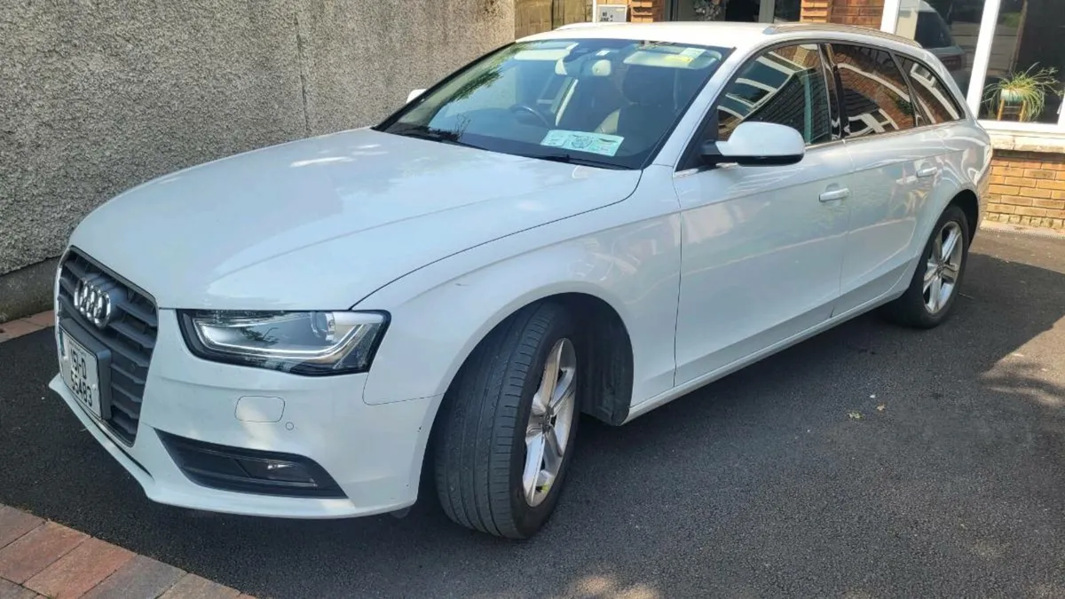 Audi A4 2.0TFSI Avant - Image 1