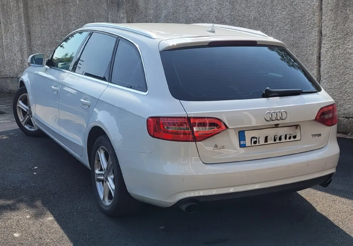 Audi A4 2.0TFSI Avant - Image 3