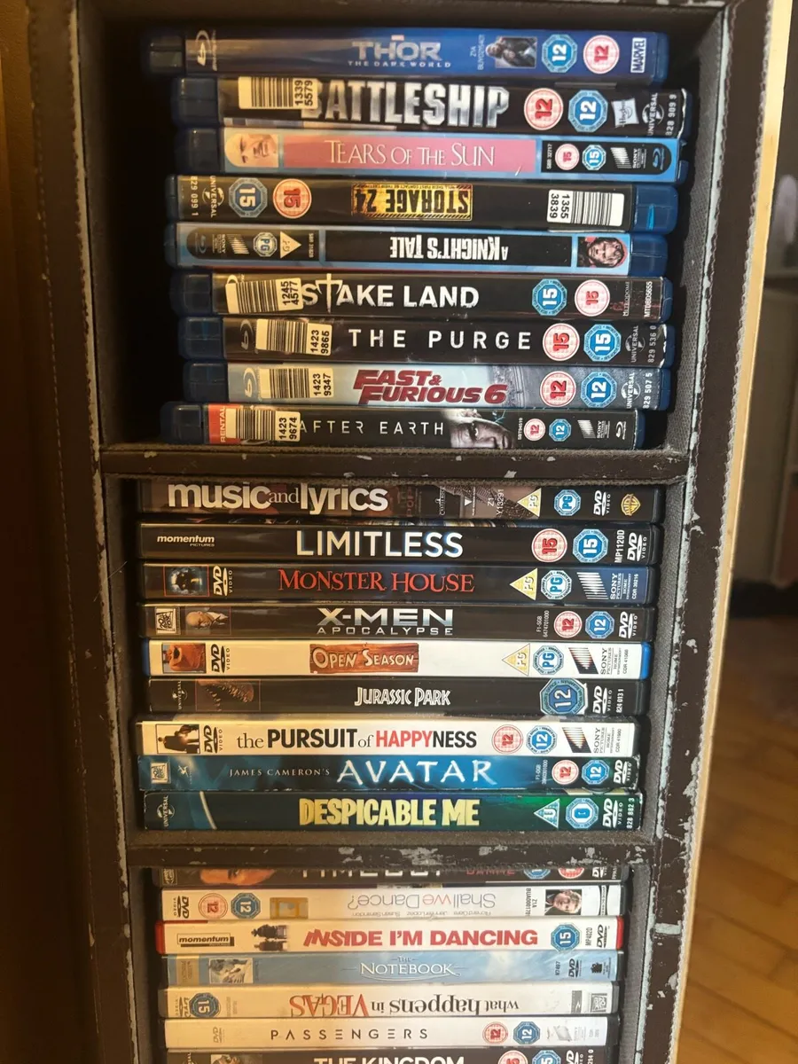 Blue ray and dvds - Image 2