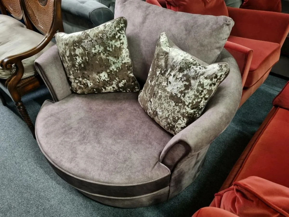 Ashley manner swivel chair