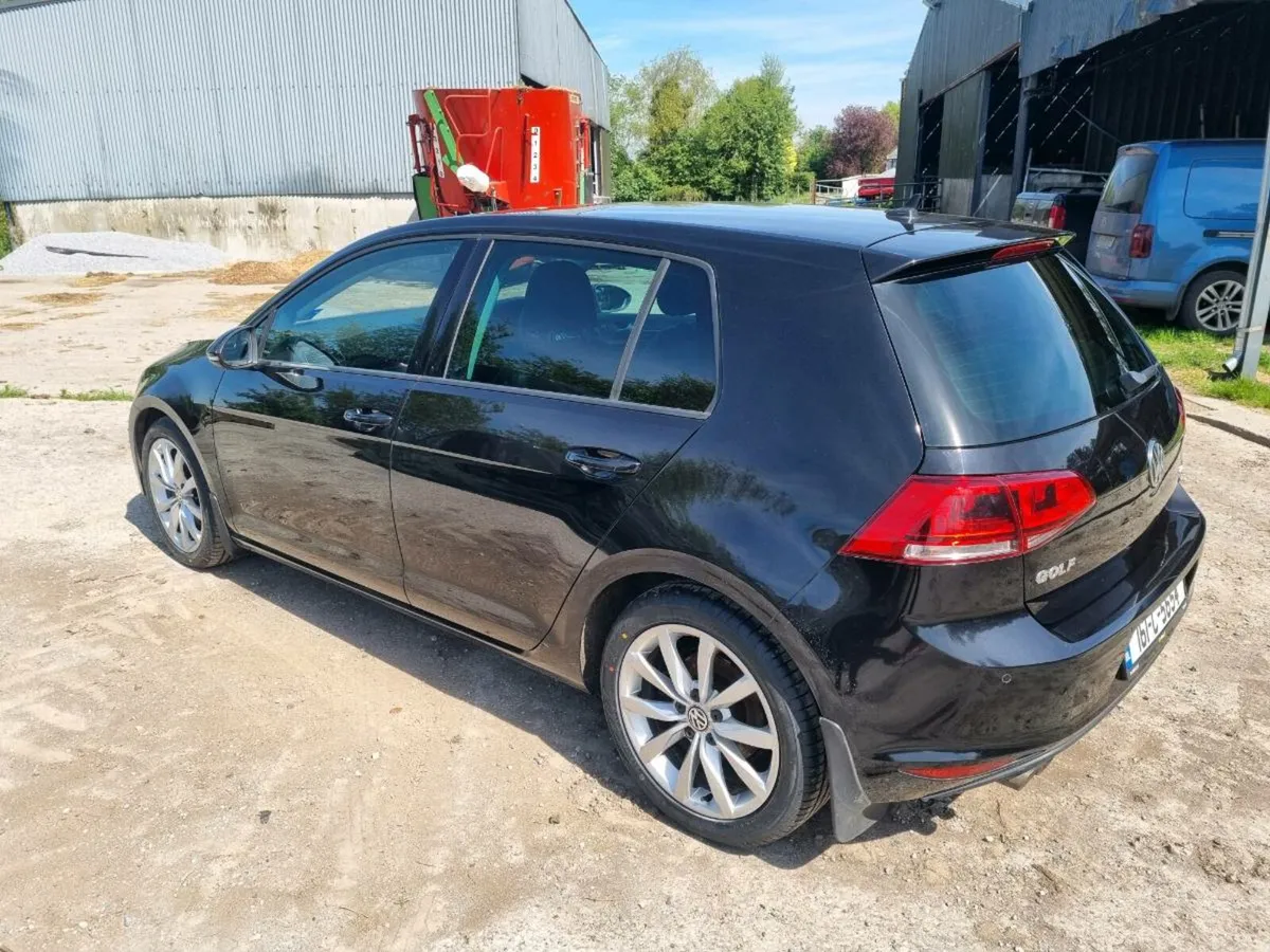 VW Golf Highline 2.0 TDI DSG 150BHP - Image 2