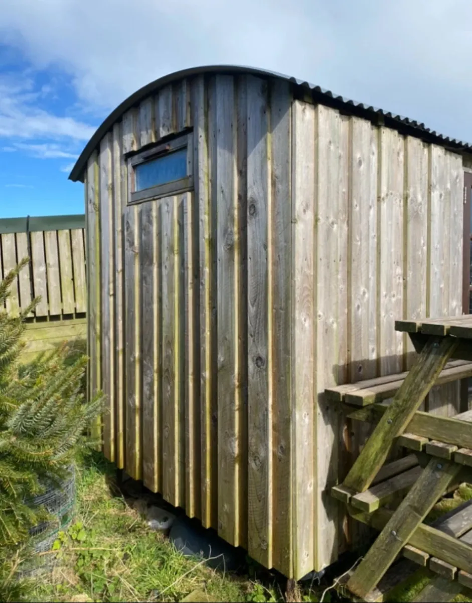 Shepherds hut - Image 2
