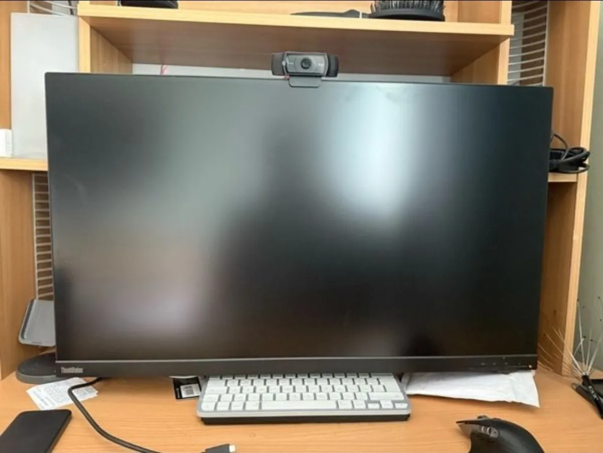 Lenovo T32H - Image 1