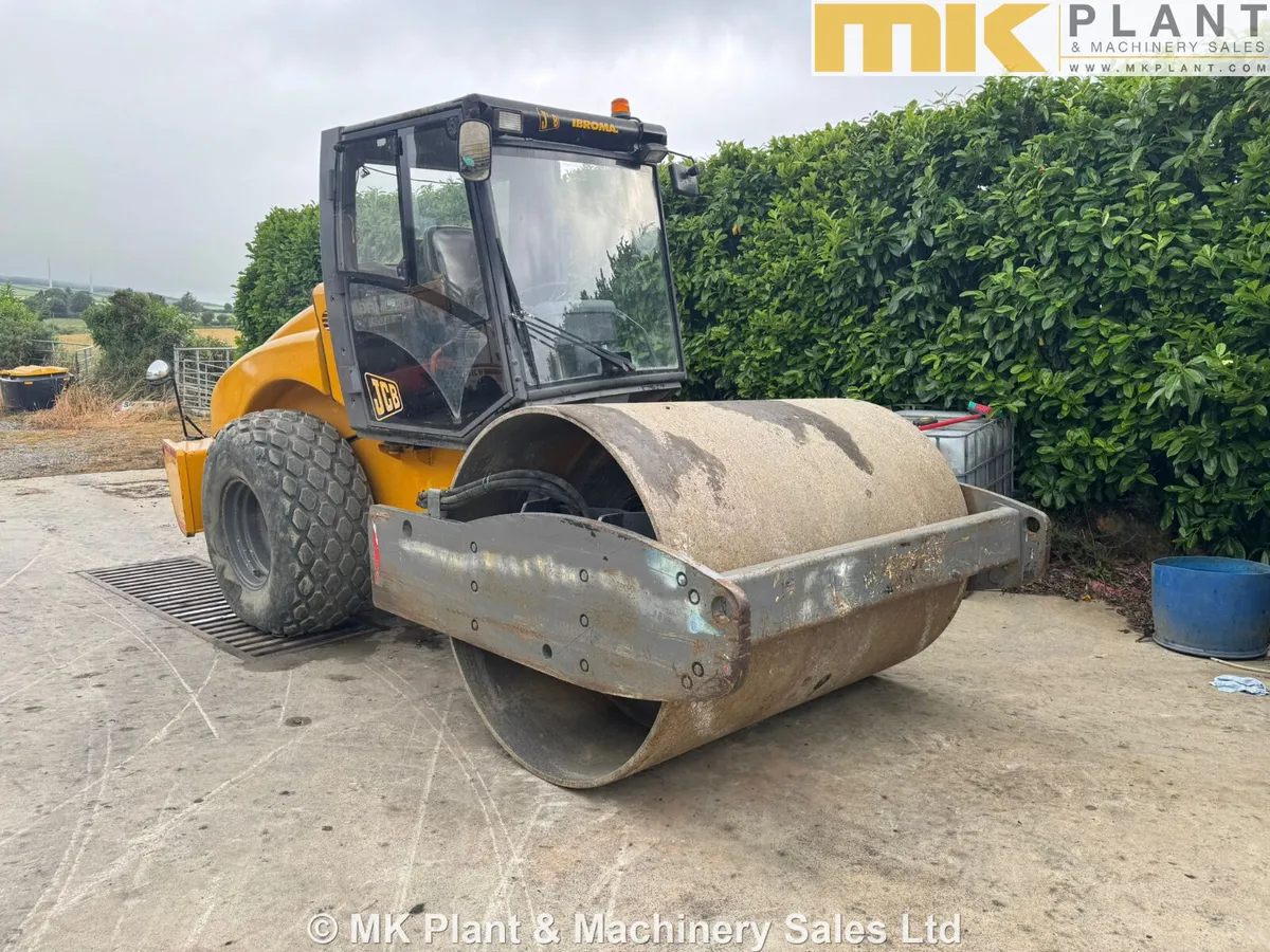 JCB Vibromax VM146D Single Drum Roller - Image 3
