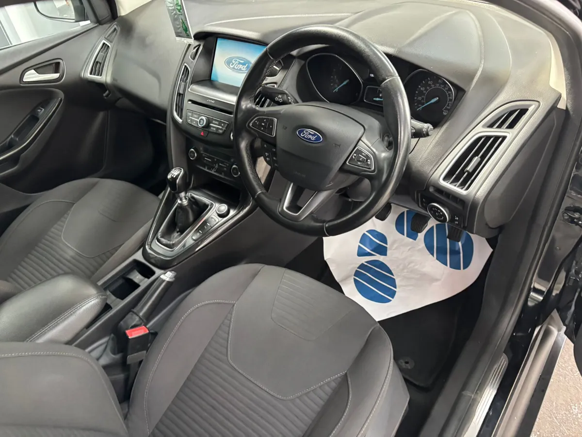 Ford Focus 2016. 1.6D  TITANIUM - Image 3