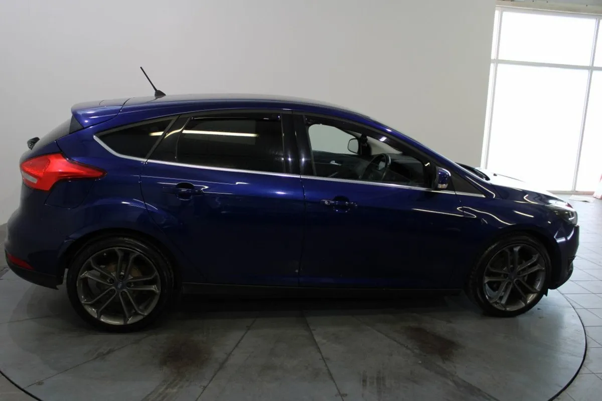Ford Focus 1.5 Tdci Zetec Edition - Image 4