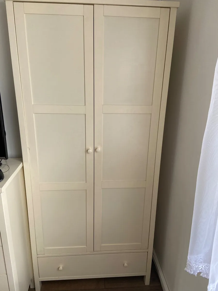 wardrobe - Image 1